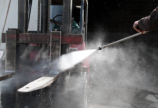 Best Patio and Deck Pressure Washing  in St Helens, OR